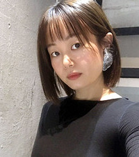 黑暗系少女上线,初次尝试这种风格,还很显瘦显身材,感觉不错