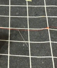 快速穿针引线的小窍门【家务这门技术活】