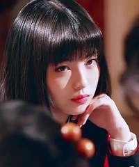 日本00后新生代女演员滨边美波,这颜值是同期艺人里的TOP吗