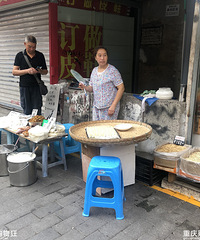 菜市场才是隐秘的大型游乐场,我去早市体验了一把老年人的快乐