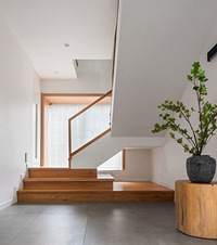 100��װ200ƽ�Ŀ�֮�ң��ɹⱬ���¥�ݼ�̫����