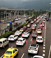 �ոմӴ�ѧ������������ͻȻ�����������е�һ������ԭ��