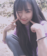 美女银行小姐姐征婚,会唱歌弹吉他