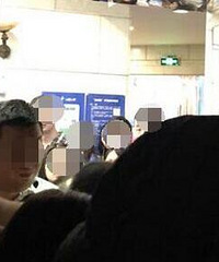长这么大第一次被困电梯半个小时