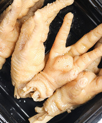 ������ٽ��˵���ˮѼ����С����±ζ�еġ����ߡ�