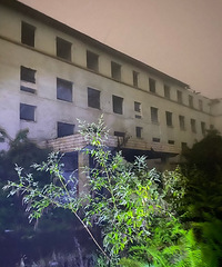 雨夜秘探大渡口废弃医院……