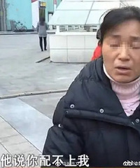 妻子摆摊六年供丈夫考研,丈夫毕业后提出离婚,妻子:说我配不上