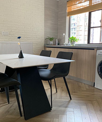 35万装好130平北欧风,客厅人字拼地板美呆了