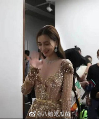 �������Ứ�����Ů����