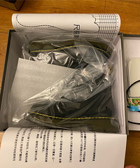 上脚很软又秀气的马丁靴,自重很轻也跟脚
