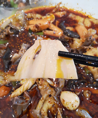 测评网红钵钵鸡调料,据说味道很多人接受不了,我却连吃2天