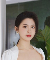 终于试到满意的妆容,简简单单,就是我想要的感觉