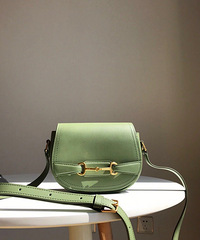 Celine������������ţ�͹�����ĺ���