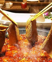 �̵��������ľ���ˣ��ĸ��������еıص�ˣ�