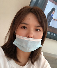 在野生眉和粉黛眉之间纠结了半天,最后还是做了粉黛眉