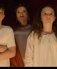 ���ɾ�������¾磬һ����׷����