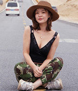 87年娇小型气质美女征婚,从事媒体行业