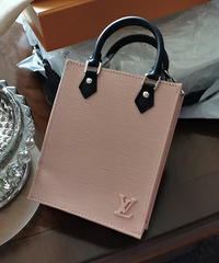 �²����LV�������õ����Ժ�����ĸо����Ǹ��߷�