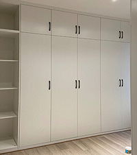 纯白的柜子清爽还不贵