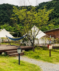 199在南山住帐篷酒店,自助烧烤菜品干净齐全,再泡个汤,安逸