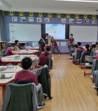 深度体验巴蜀常春藤一天的学校生活,4年级英语课我已经听不懂了