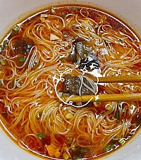 被买家图诱惑到的绵阳米粉开团,浪味仙、密子君也吃得停不下来
