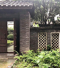 70万装200平+70平花园,下叉这套房有3成是因为这个大门