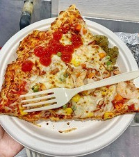 打探了一圈堪称吃货天堂的COSTCO,逛完只想感叹胃太小