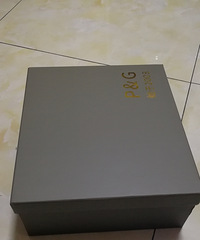 买到赠品超多的马丁靴,走了半天路,不打脚