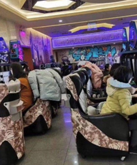 鸡血家长魔幻的一天,挤爆网吧为给娃抢KET考位,结果不考了