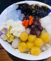 这么寡淡无味的串串居然都能火起来?吃过一次坚决不会再去了