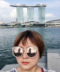 37岁155CM任店长职务的单亲妈妈征婚,有一子8岁