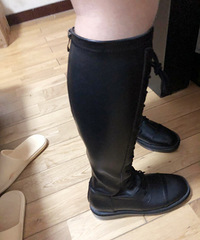 ����ܻ����ʿѥ������С�ȴֵ����Ǵ�����ȥ��ʿѥ�ģ�