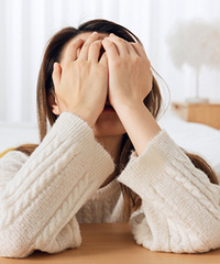 孕3个月,不听婆子妈劝吃了螃蟹,老公的反应让人心寒,想离婚了