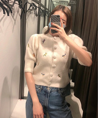 又去逛了我最爱的牌子,猜我买了哪些?毛衣、羽绒服都好好看