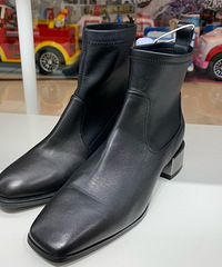 �ȷ������7�ۣ��¿�������μ�