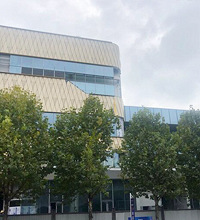 礼嘉天街快完工了,颜值还是挺高的,旁边的龙湖总部也挺漂亮