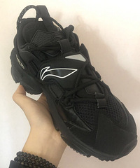 又A又可爱的小黑鞋,对于这双真的是一眼就爱上啊