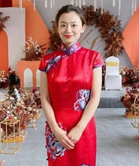 我觉得很好看的定制旗袍,却被朋友吐槽像服务员,真的很像吗?