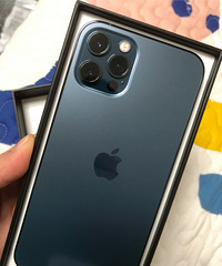 iPhone12pro终于到手了,还有手表和项链