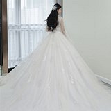 这件彩色系婚纱太美啦,穿上谁还不是迪士尼在逃公主呢?