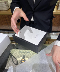 ���ΰٲ���һ�۾Ͱ��ϵ�Gucci�¿��ɫ