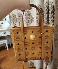 ����������������Ĳ����ӣ�ʵ��ܿɰ�������