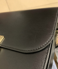 Coach蔻驰官方旗舰店买的包包翻车了