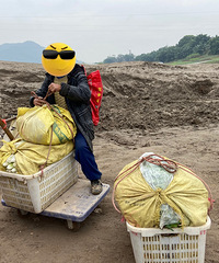 农民比白领收入低?走进农村后我发现会干活的农民比上班族更找钱