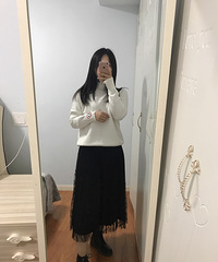 这家的羊毛衫男女款都很ok,保暖好也贴身
