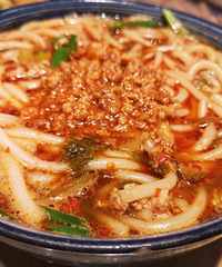 吃遍昆明美食,这些小吃新奇又有特色,味道打开了新世界的大门