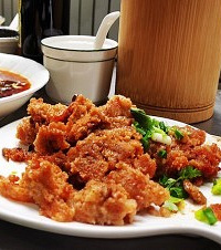 这家开了几十年的老字号羊肉馆,红烧羊排的汁都能拌2碗饭