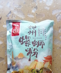 百草味也出螺蛳粉了,买的超划算来尝尝鲜