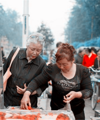 Ѵ޵һ죬æСĹ˴ģϰ嶼